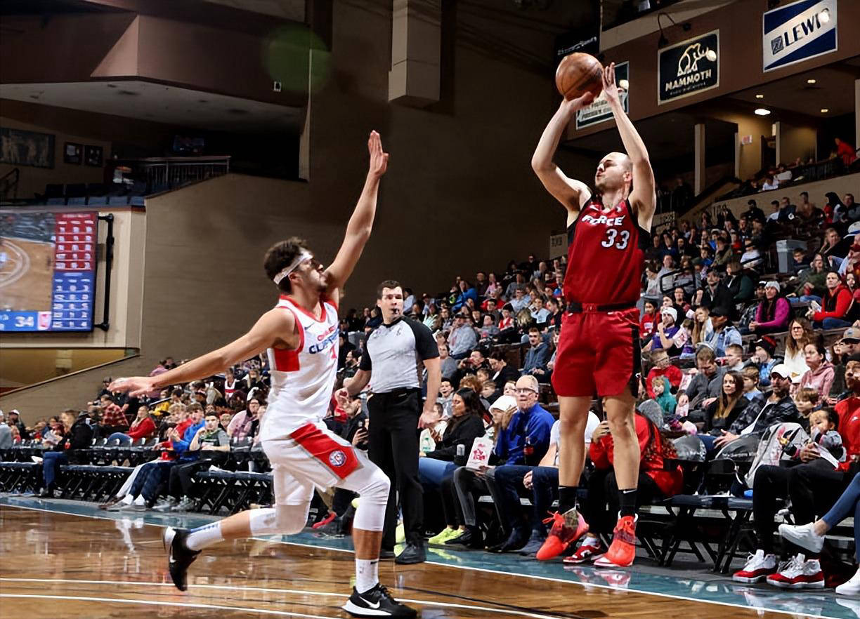 九游app平台转折点！萨克拉门托国王豪取连胜，NBA常规赛赛后攻防权衡，信心回归，纪律约束更严格的简单介绍