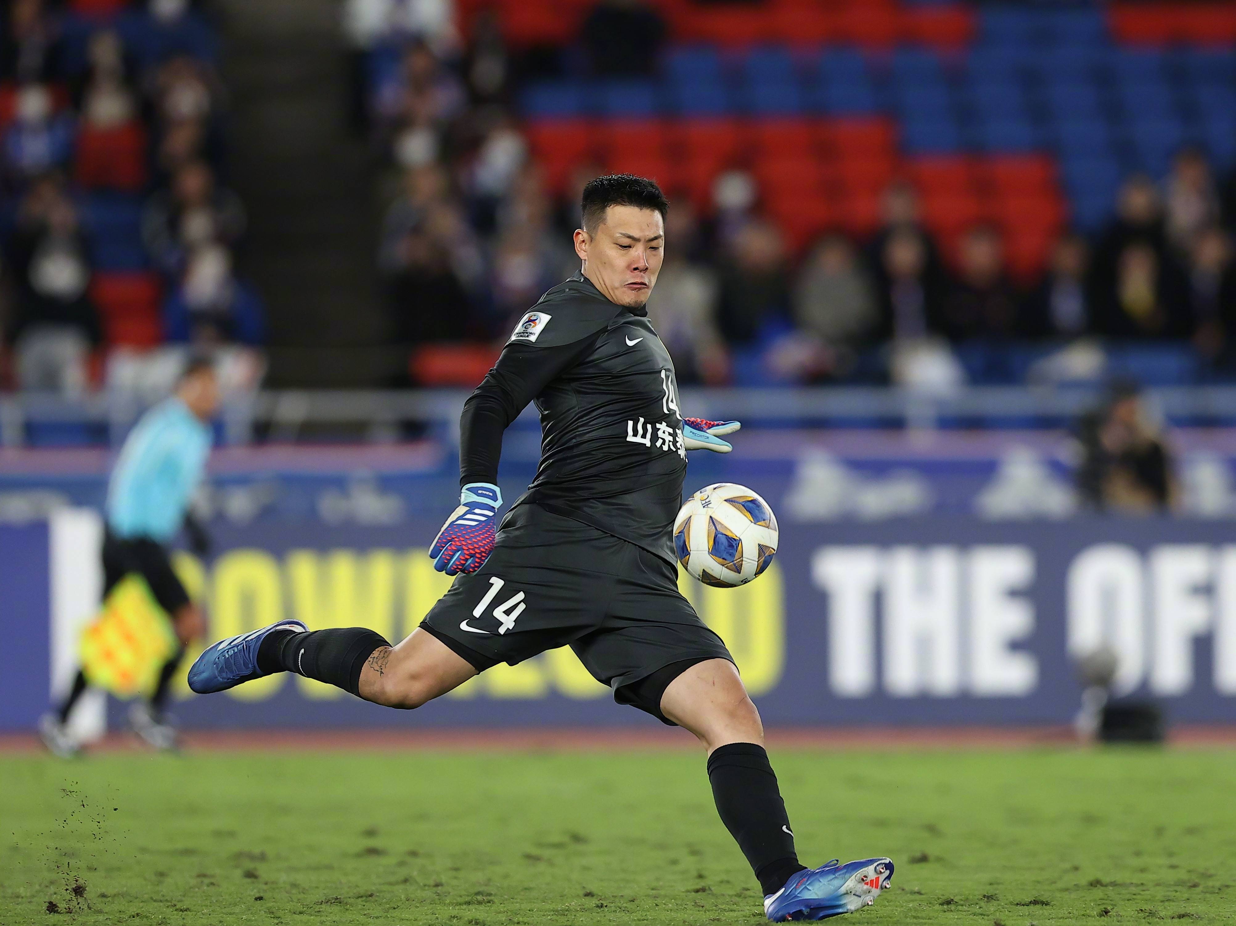 今晚体能课后，里昂再遭质疑备战亚冠，目标明确，纪律约束更严格的简单介绍